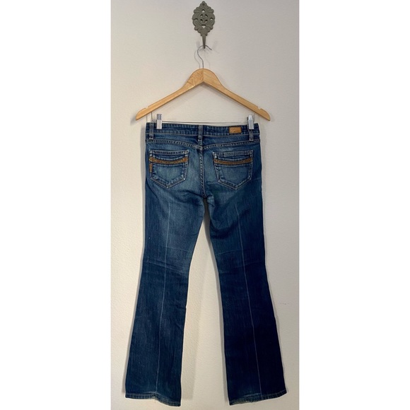 PAIGE • Laurel Canyon Low Rise Bootcut Blue Jeans - Picture 12 of 16
